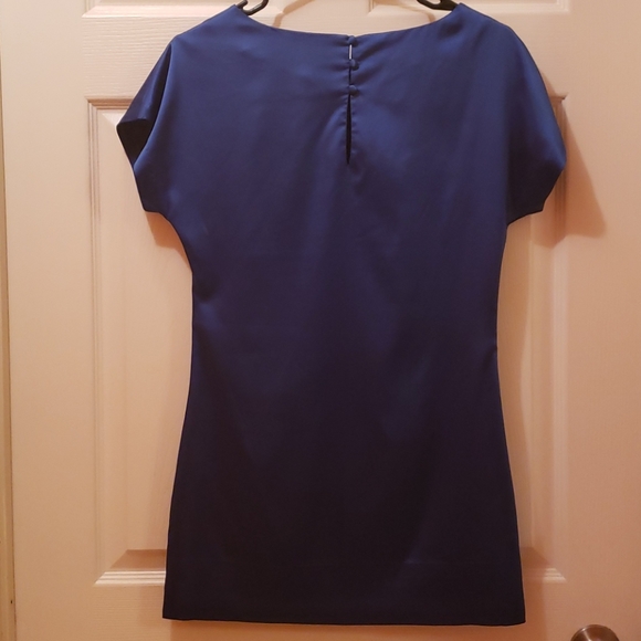 Silky Long Blouse - Picture 2 of 3